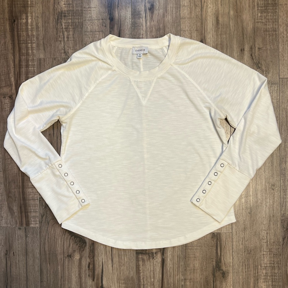 Evereve Snap Sleeve Long Sleeve Top
